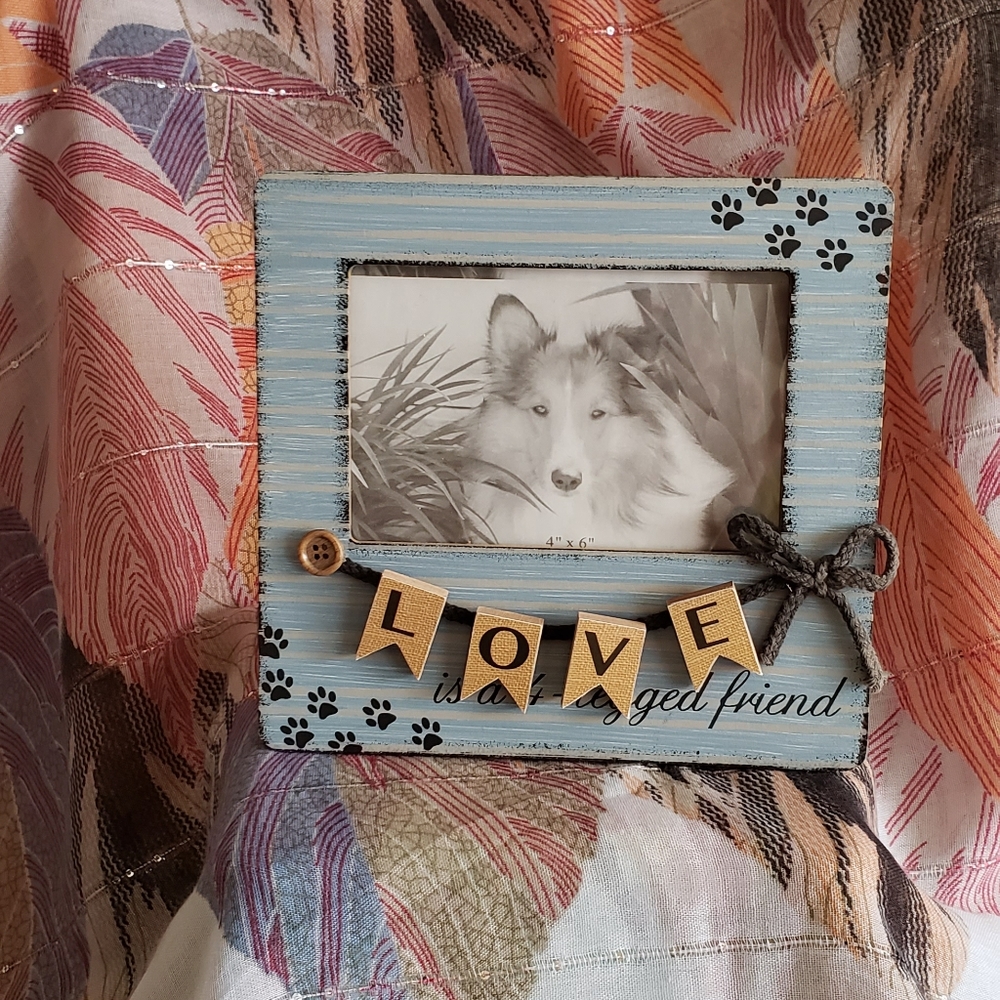 Dog picture frame